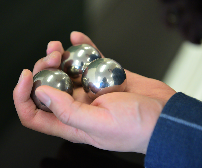 Stainless steel balls for your hands 40mm