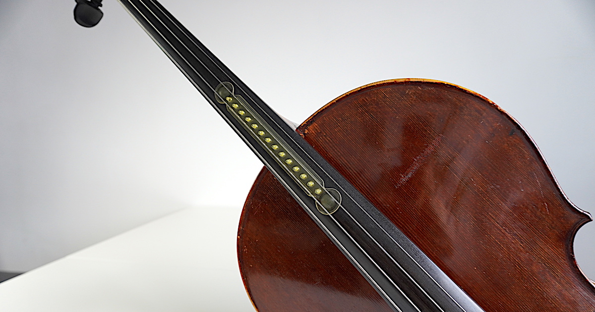 ResoundingFingerboard for cello